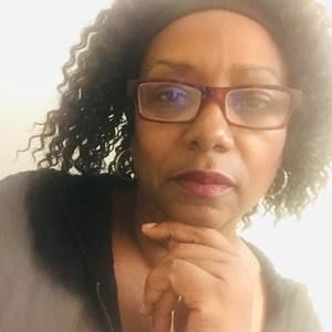 Meet your Posher, Sylvia